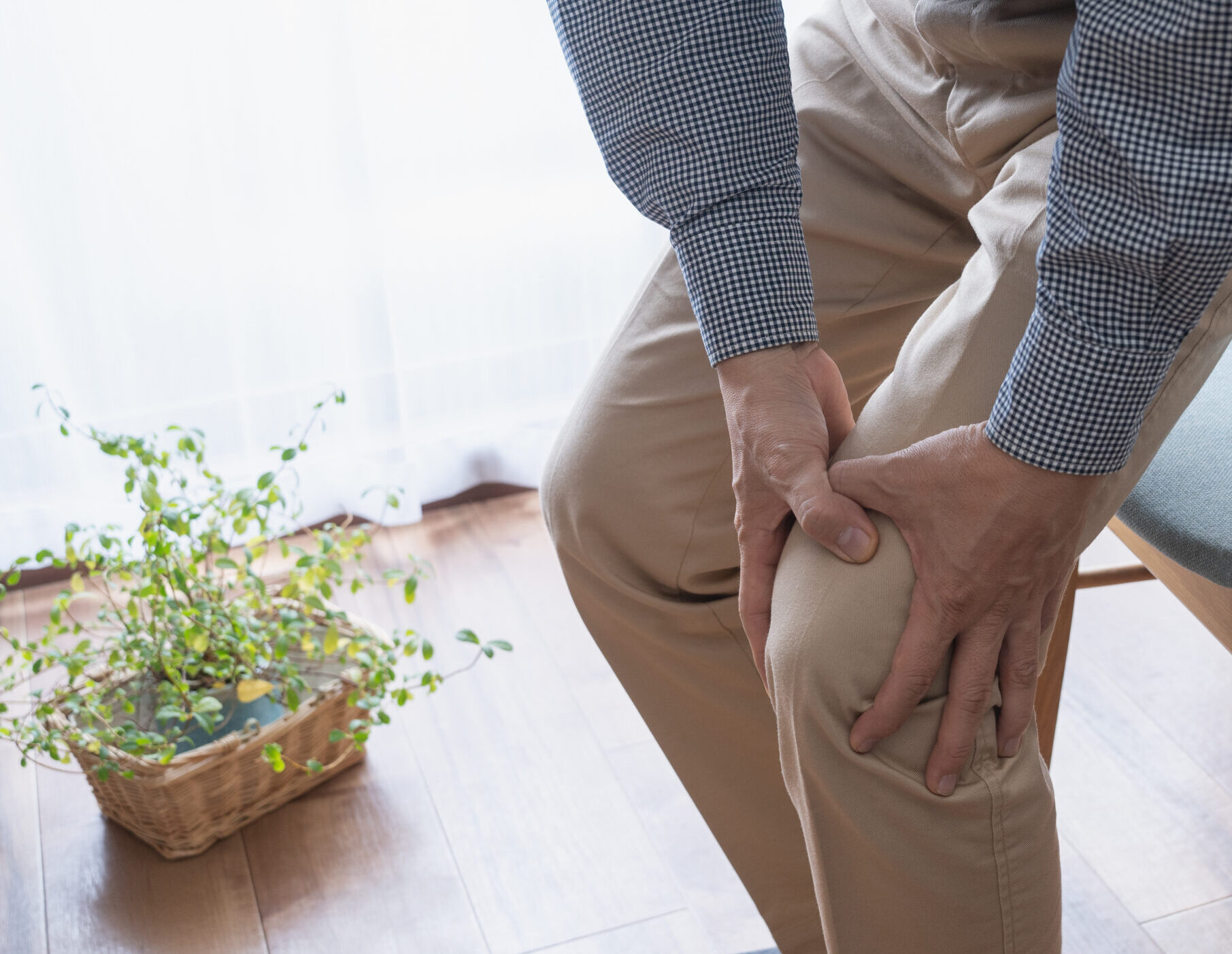膝の痛み イメージ